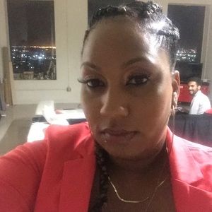 Meet your Posher, Taniece